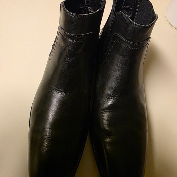 Calvin Klein Collection Shoes - Calvin Klein Chelsea Boots